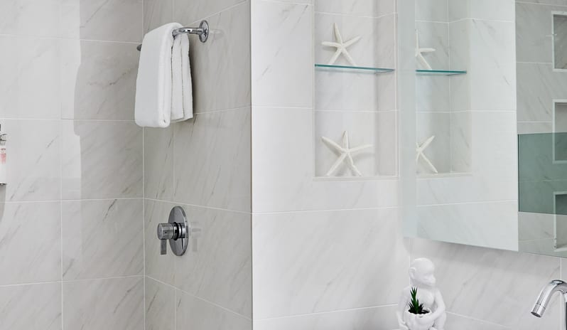 The Betsi Miami - Deluxe King Balcony Bathroom